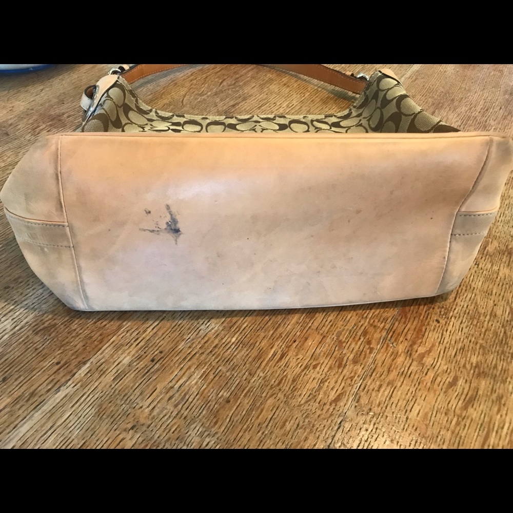 Coach Bucket Tote - Picture 3 of 4